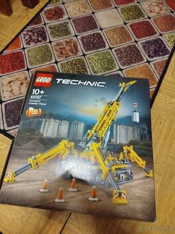 LEGO TECHNIC JEŘÁB