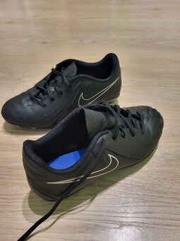 Dětské kopačky Nike velikost 35.5- 22.5cm