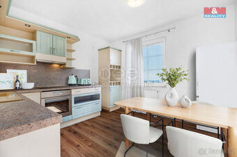 Prodej bytu 2+1, 63 m², Chlumec, ul. Stradovská