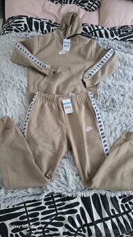 Nike souprava M