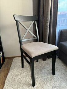 Černá židle Ingolf Ikea