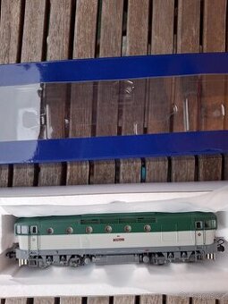Modely vláčků dieselové lokomotiva Roco 63m2924