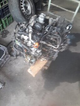 Nah dily na vw t5 rok 2012