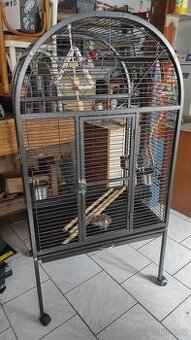 Klec voliera na velkého papouška