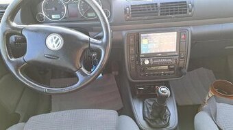 Autorádio Caliber RMD 575BT + LCD MONITOR OPĚRKY HLAVY