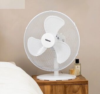 NOVÝ Stolní ventilátor. "Tristar".Průměr: 40 cm