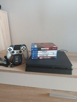 PlayStation 4+ hry