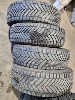 Celoroční pneu 225/75R16C Michelin