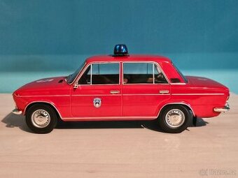 LADA 1500 POLICIE /TRIPPLE 9 COL.