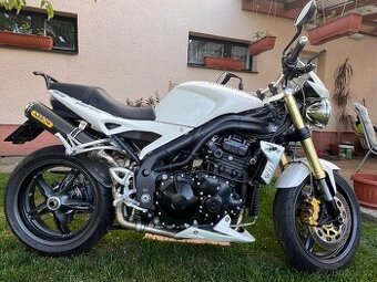 Triumph Speed Triple 1050