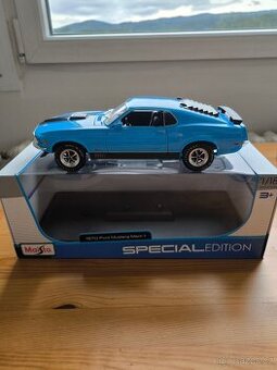 Ford mustang mach 1 1:18 maisto