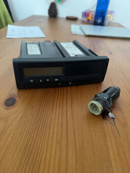 Digitální tachograf