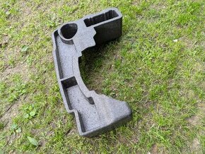 Výplň kufru Audi A6 4G C7