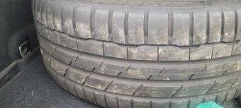 Prodám 4ks letní gumy 235/35/r20 aj po 2ks pirelli
