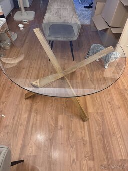 Jídelní stůl Agerby