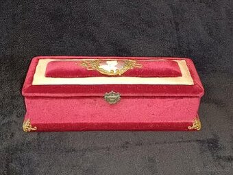 Secesní šperkovnice