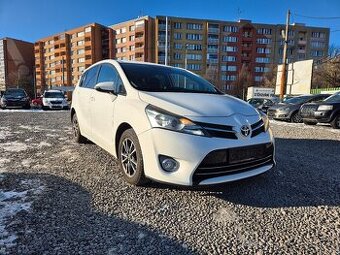 Toyota Verso,1.6D-4D,82KW,7MÍST,KAMERA,BEZ KOROZE,R.V.2015