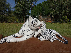 Prodám plyšovou tygřici s mládětem