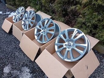 Zenith r18 /Chrom/ Škoda Octavia 2 rs