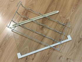 Skleněná police (2425099476) Držák na lahve (2085823074)