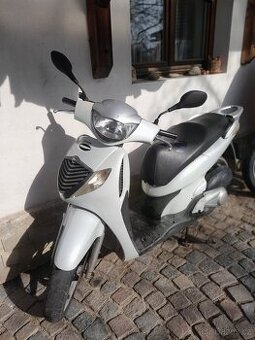 Skútr Honda SH 150