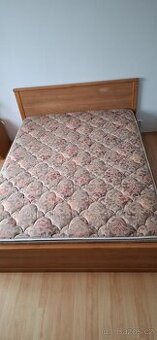 Manželská postel IKEA s matraci Therapedic