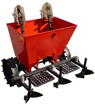 Dvouřadkový sazeč za traktor