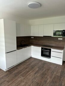 PRONÁJEM BYTU 2+1 70 m² UHERSKÉ HRADIŠTĚ - SADY - 1