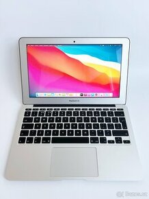 Macbook air 11 inch RAM 4GB  HD 128 GB