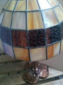 Rustikální starší design stolní lampička, materiál sklo, kov