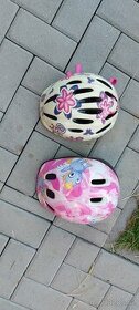 Helmy na kolo pro holky