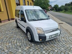 Ford Tourneo Connect, 1.MAJ. SER.KNIHA, 8 MÍST