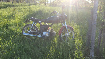 Yuki quick 50 - 110 ccm  (cafe racer)