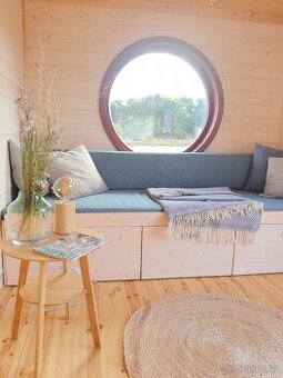 Luxusní tiny house z přírod. materiálů, design mobilní dům