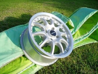 Al kola 4x108 r15