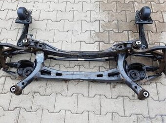 AUDI A3 8V SEDAN zadní zavěšení s nosníkem saní