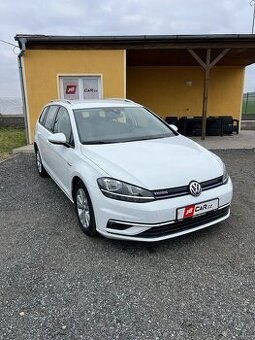 Volkswagen Golf, 1.5 TSI DSG NAVI TAŽNÉ 1.M DPH