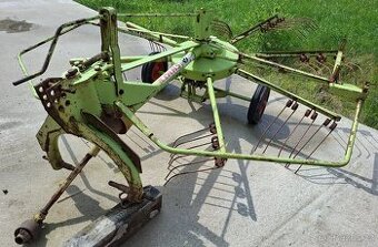 Shrnovač sena Claas