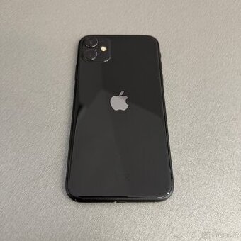 iPhone 11 64GB, 100% baterie, pěkný stav, rok záruka