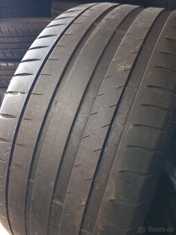 255/40R18 LETNÍ PNEU RUNFLAT 4KS
