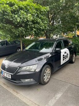 Pronájem Škoda SuperB 3 rv.2016 Automat Nafta Taxi
