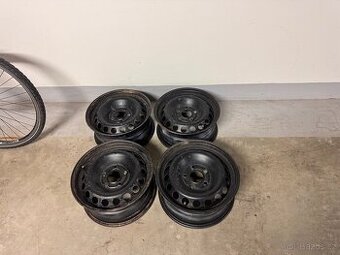 Prodám plechové disky na Renault Mégane 3, rozteč 5x114,3.