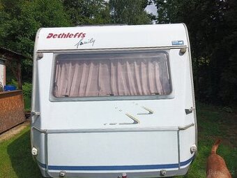 Hezký čistý nepoškozený obytný karavan SK.B