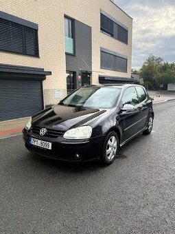 Volkswagen Golf 5 1.4 manuál