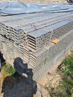 Soklová lišta zakládací AL 0,7x2000 mm