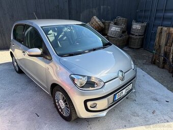 VW Up, r.v. 2015, automatická převodovka