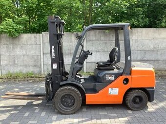 Toyota 02-8FDJF35, 2015, Diesel, boční posuv, po servisu