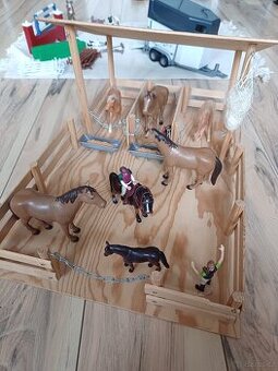 Stáj pro koně (OSOBNÍ ODBĚR)