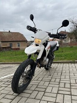 Yamaha XT 125 X 2007 - 1