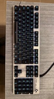 mechanická Logitech G413 Silver